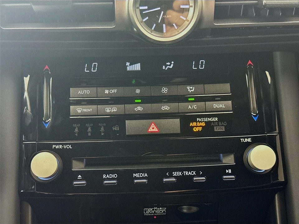 2022 Lexus IS 3rd Gen - Image 16 of 21