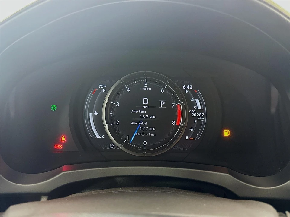 2022 Lexus IS 3rd Gen - Image 12 of 21