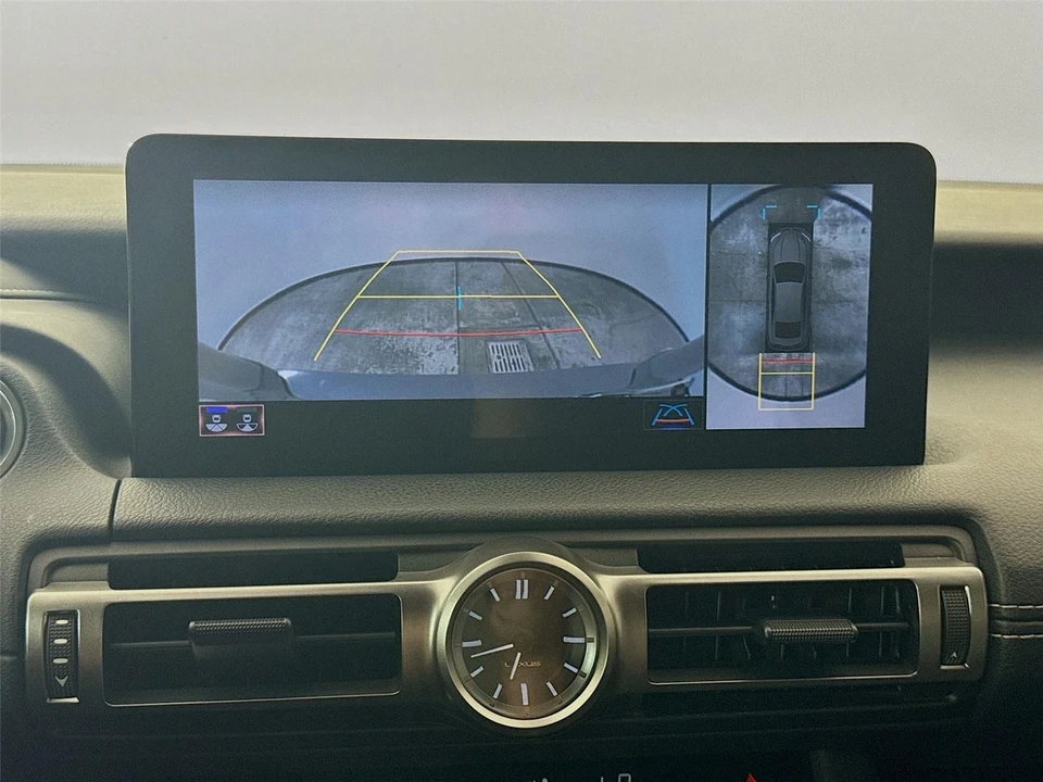 2022 Lexus IS 3rd Gen - Image 14 of 21