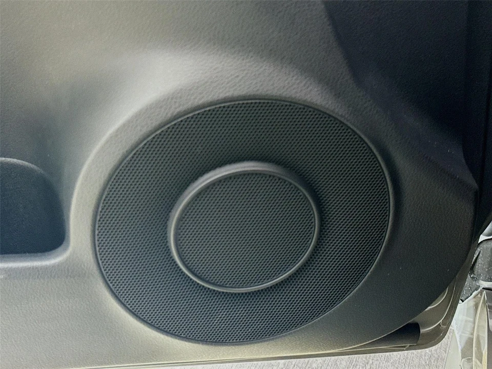 2022 Lexus IS 3rd Gen - Image 19 of 21