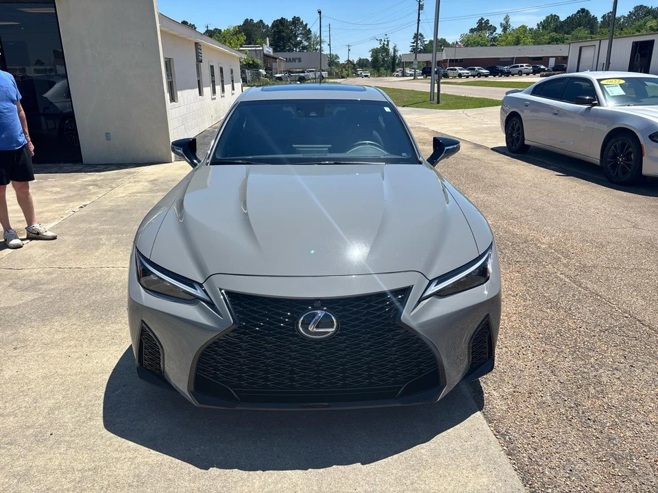 2022 Lexus IS 3rd Gen - Image 2 of 13