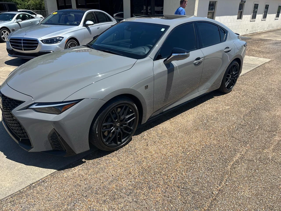 2022 Lexus IS 3rd Gen - Image 3 of 13