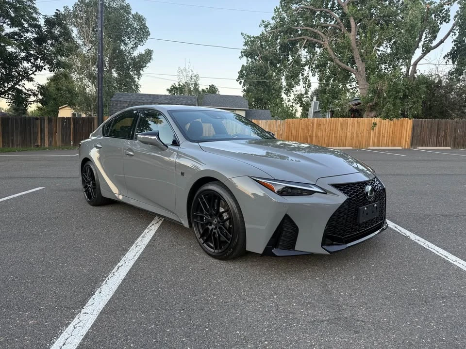 2022 Lexus IS 3rd Gen - Image 3 of 11