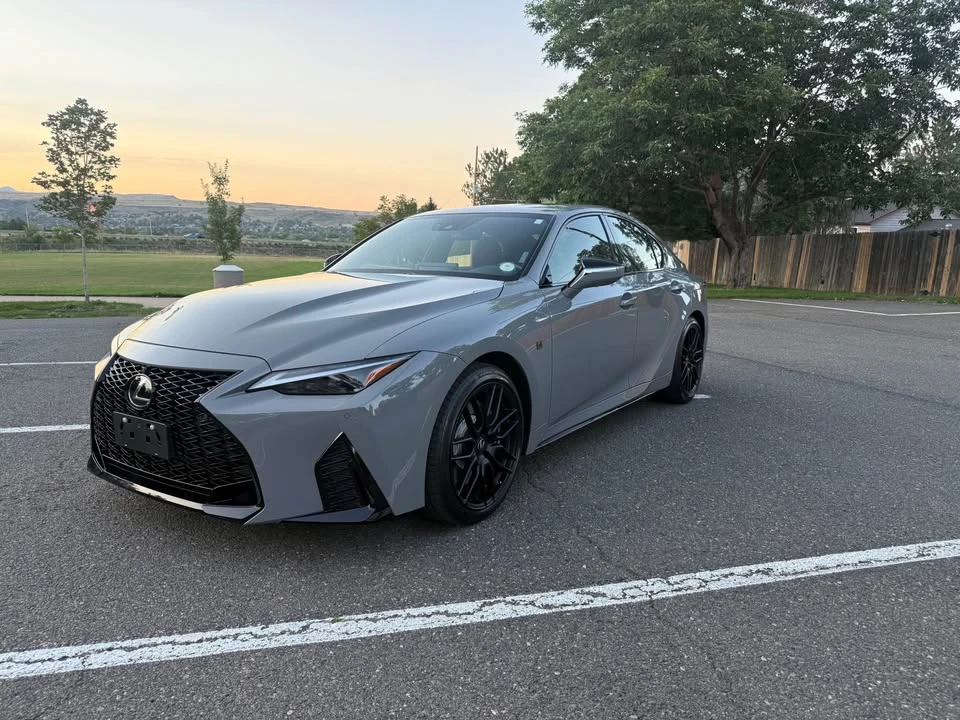 2022 Lexus IS 3rd Gen - Image 2 of 11