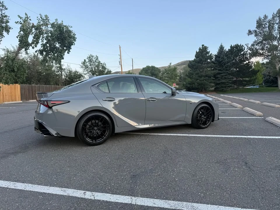 2022 Lexus IS 3rd Gen - Image 5 of 11