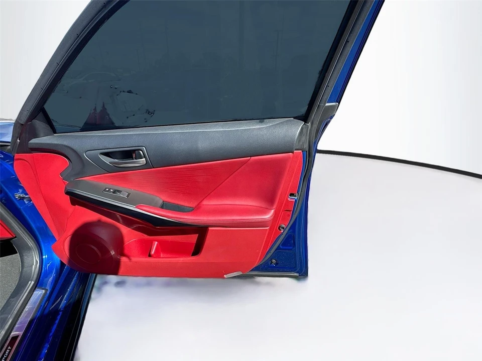 2022 Lexus IS 3rd Gen - Image 9 of 16
