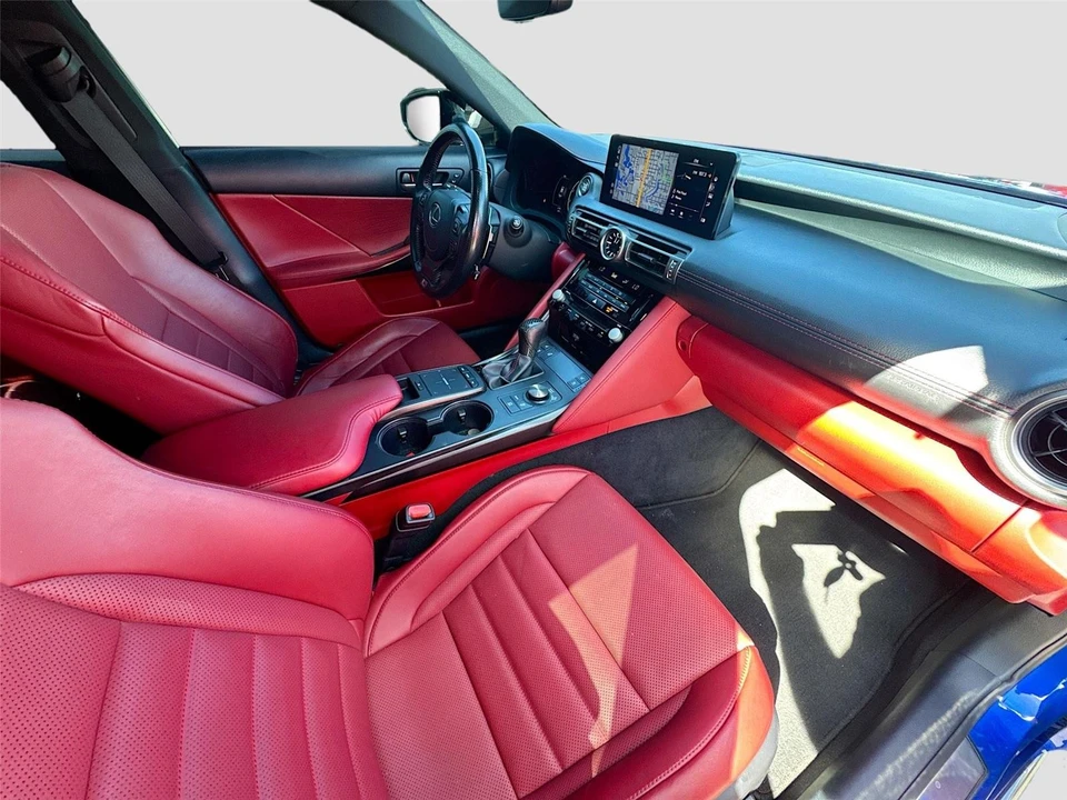 2022 Lexus IS 3rd Gen - Image 11 of 16