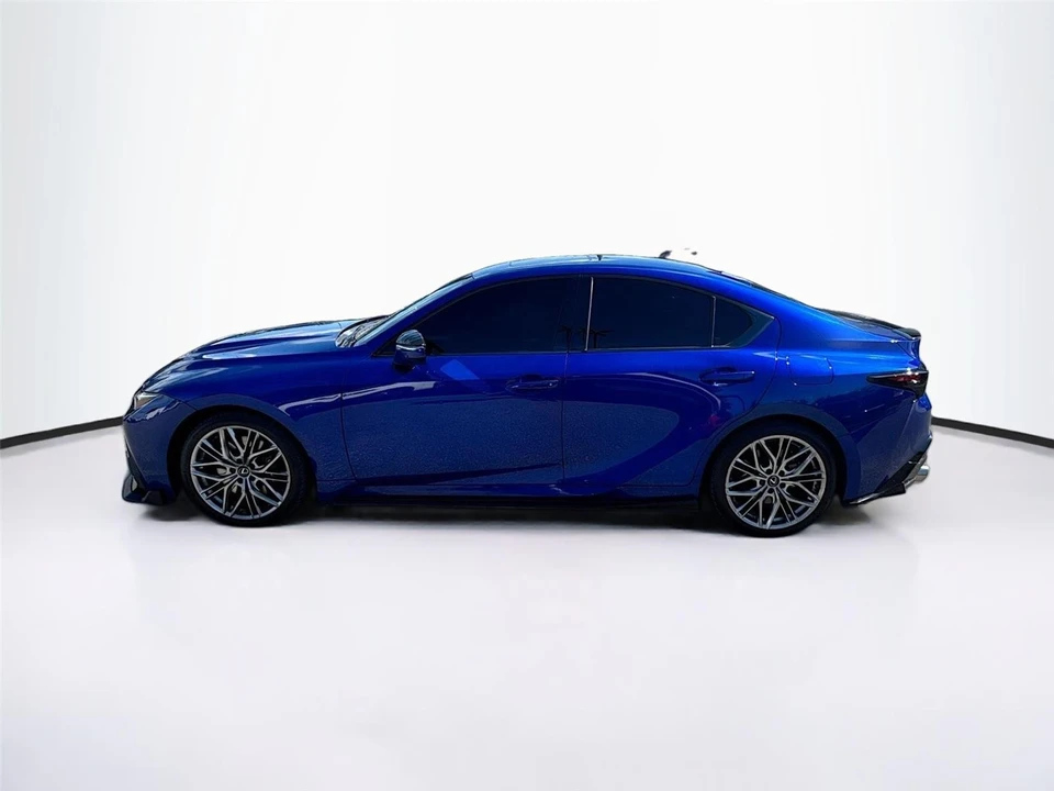 2022 Lexus IS 3rd Gen - Image 4 of 16