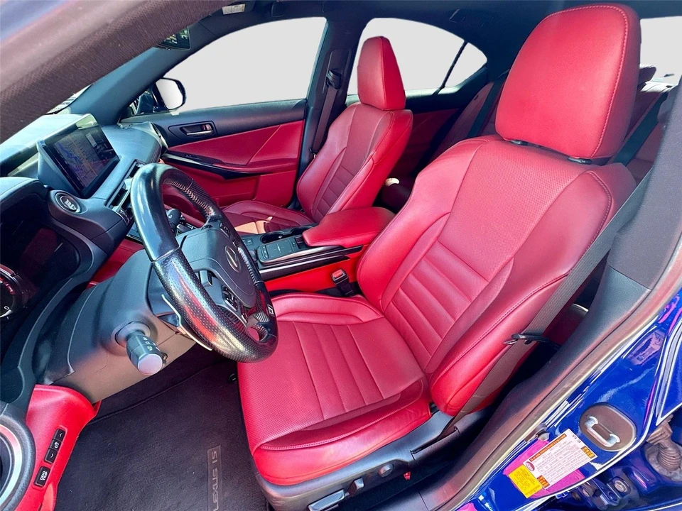 2022 Lexus IS 3rd Gen - Image 15 of 16