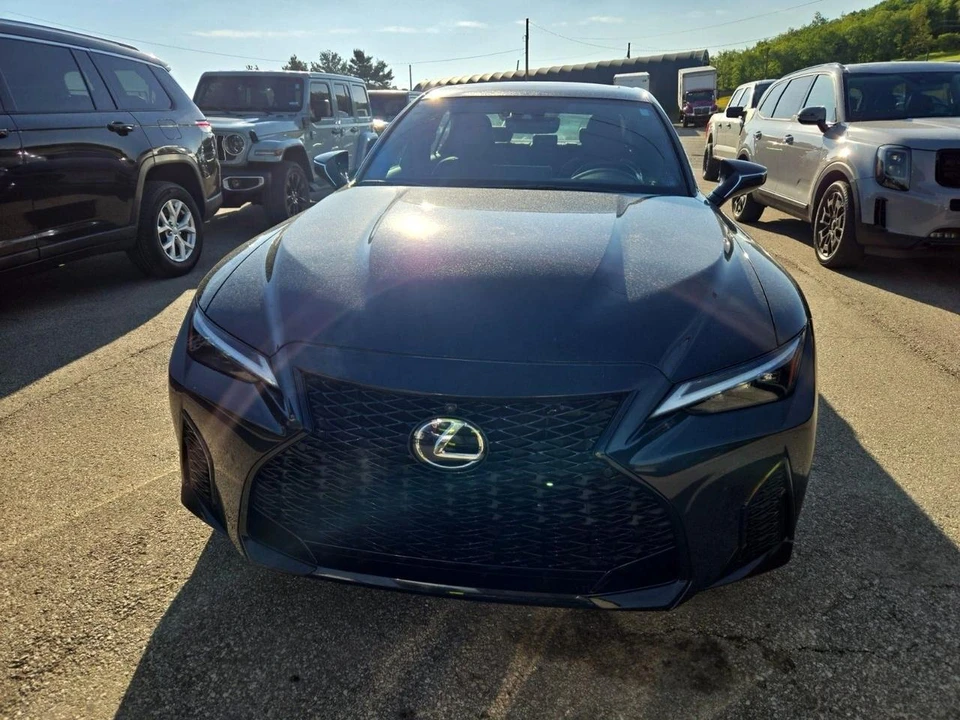 2022 Lexus IS 3rd Gen - Image 3 of 11