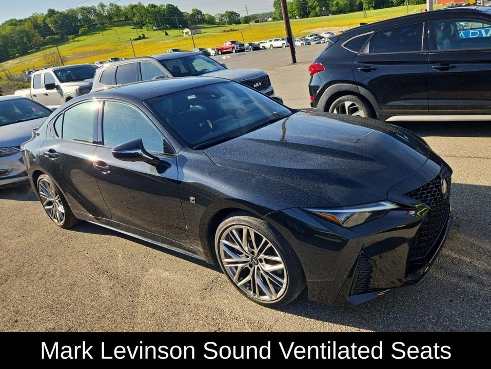 2022 Lexus IS 3rd Gen - Image 2 of 11