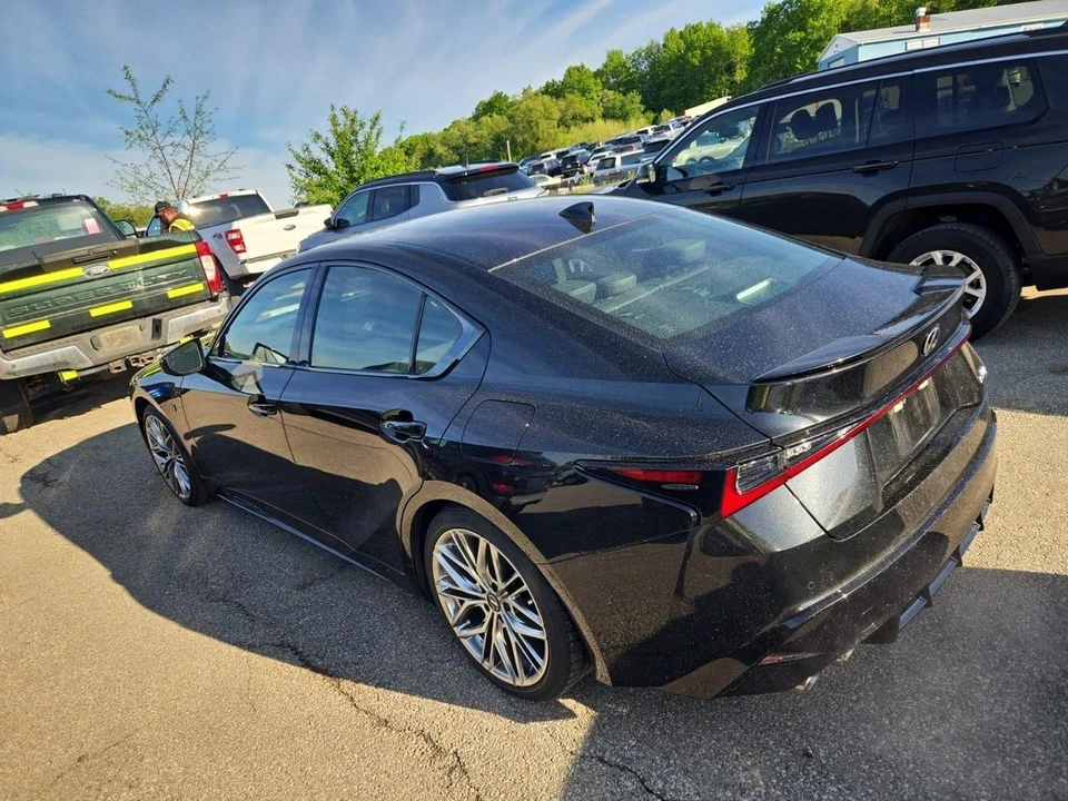 2022 Lexus IS 3rd Gen - Image 5 of 11