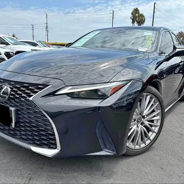 2022 Lexus IS