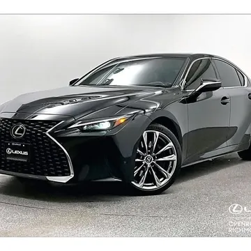 2022 Lexus IS