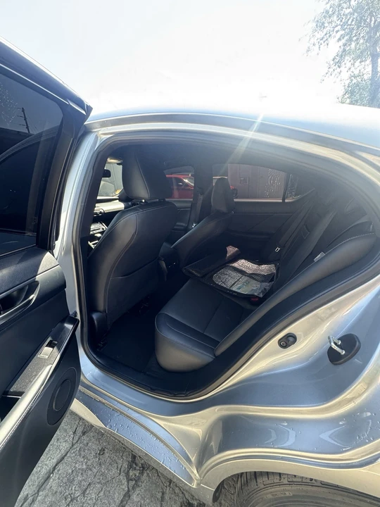 2022 Lexus IS 3rd Gen - Image 12 of 20