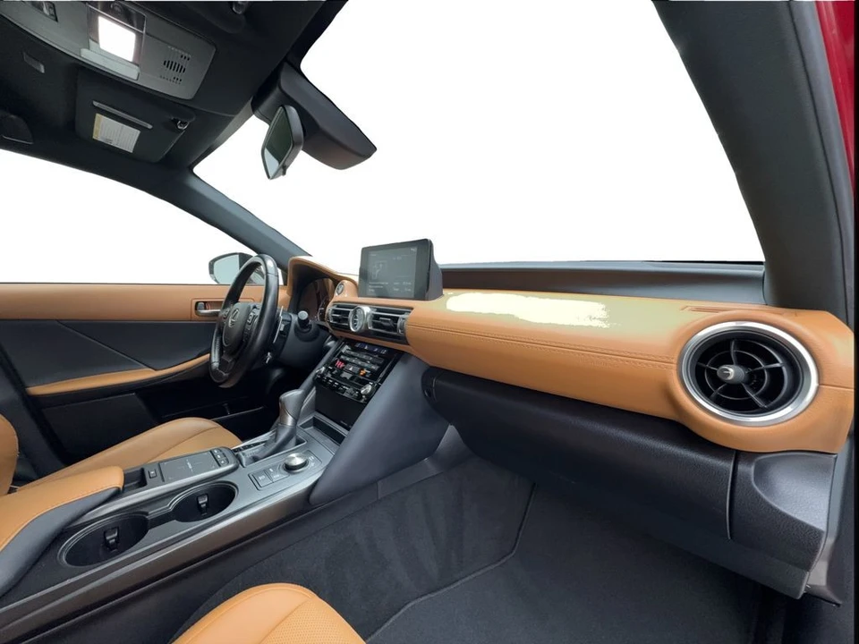 2022 Lexus IS 3rd Gen - Image 30 of 31