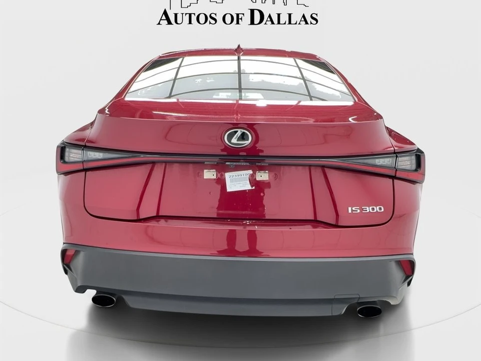 2022 Lexus IS 3rd Gen - Image 9 of 31