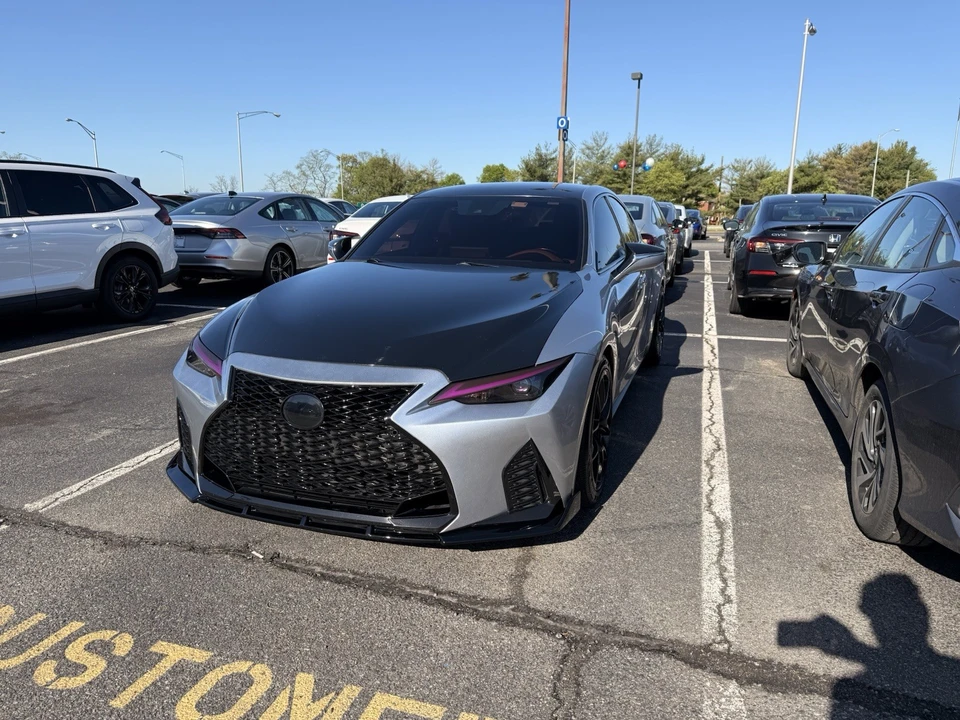 2022 Lexus IS 3rd Gen - Image 6 of 31