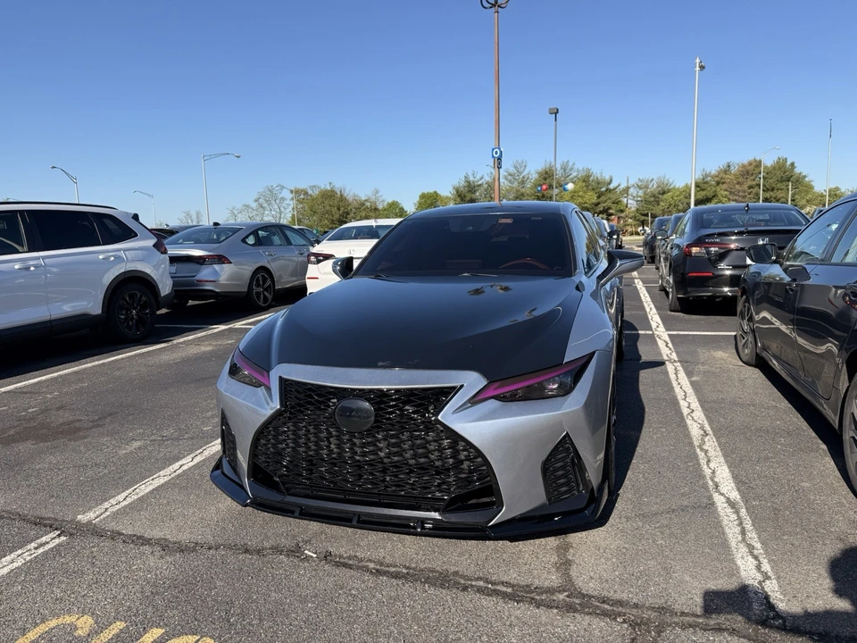 2022 Lexus IS 3rd Gen - Image 7 of 31