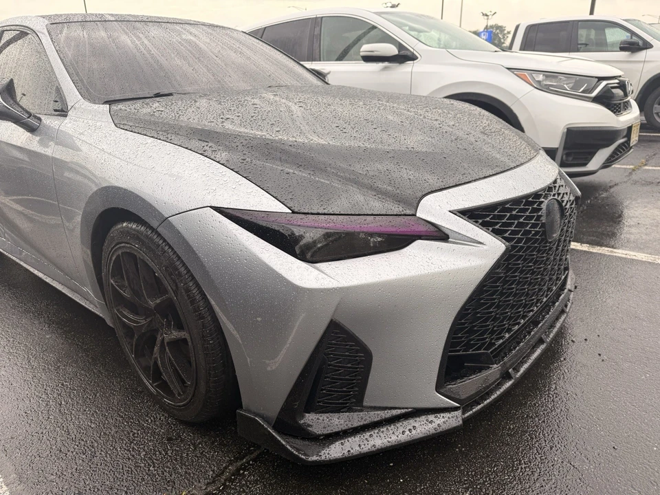 2022 Lexus IS 3rd Gen - Image 11 of 31