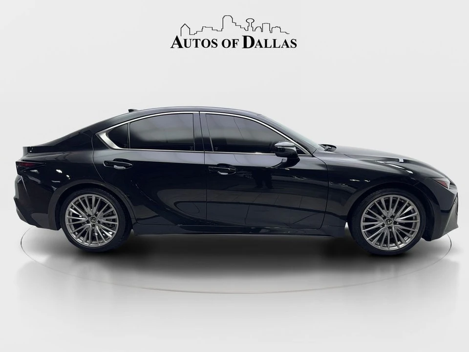 2022 Lexus IS 3rd Gen - Image 5 of 12