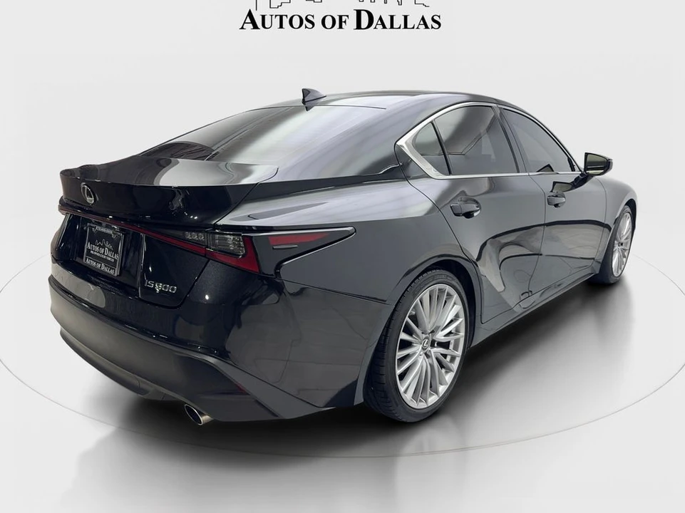 2022 Lexus IS 3rd Gen - Image 6 of 12