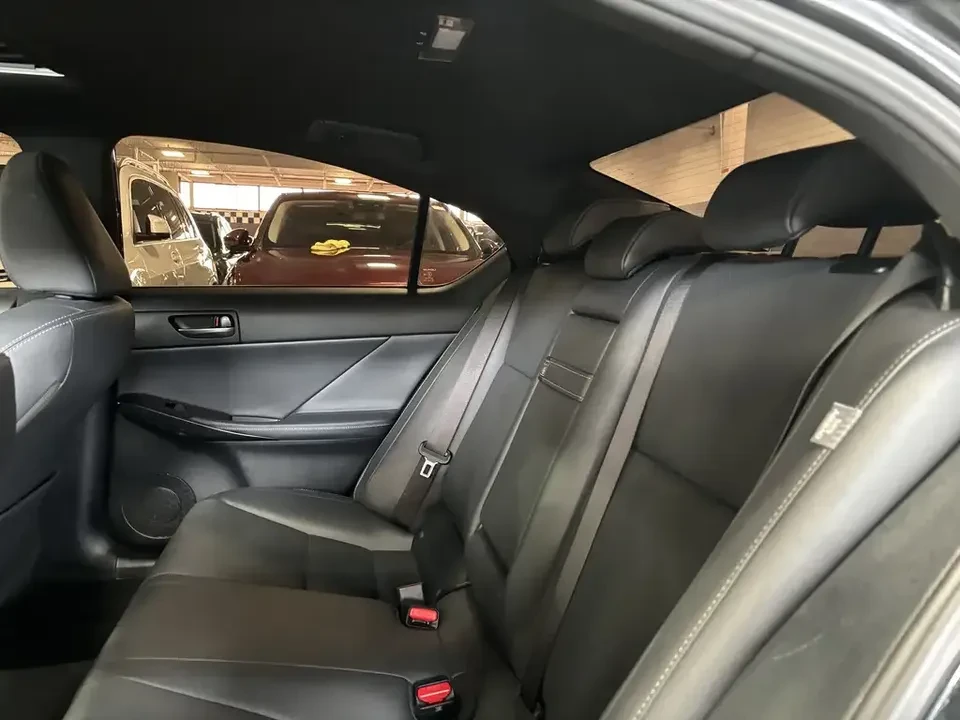 2022 Lexus IS 3rd Gen - Image 14 of 16