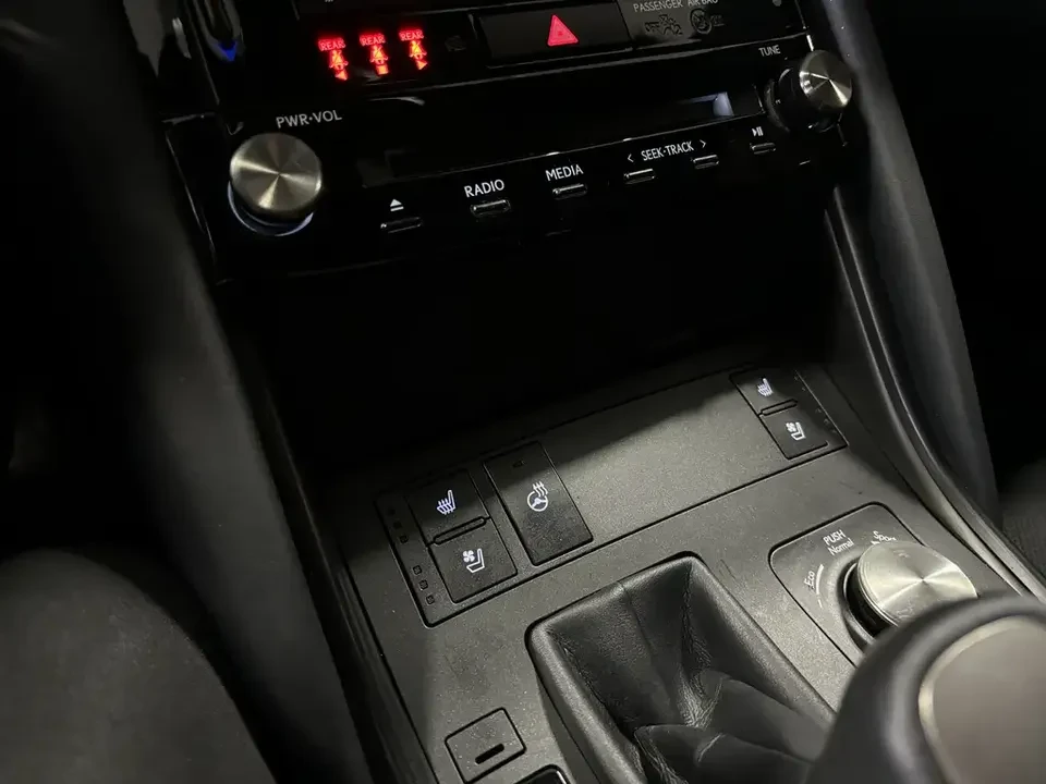 2022 Lexus IS 3rd Gen - Image 10 of 16