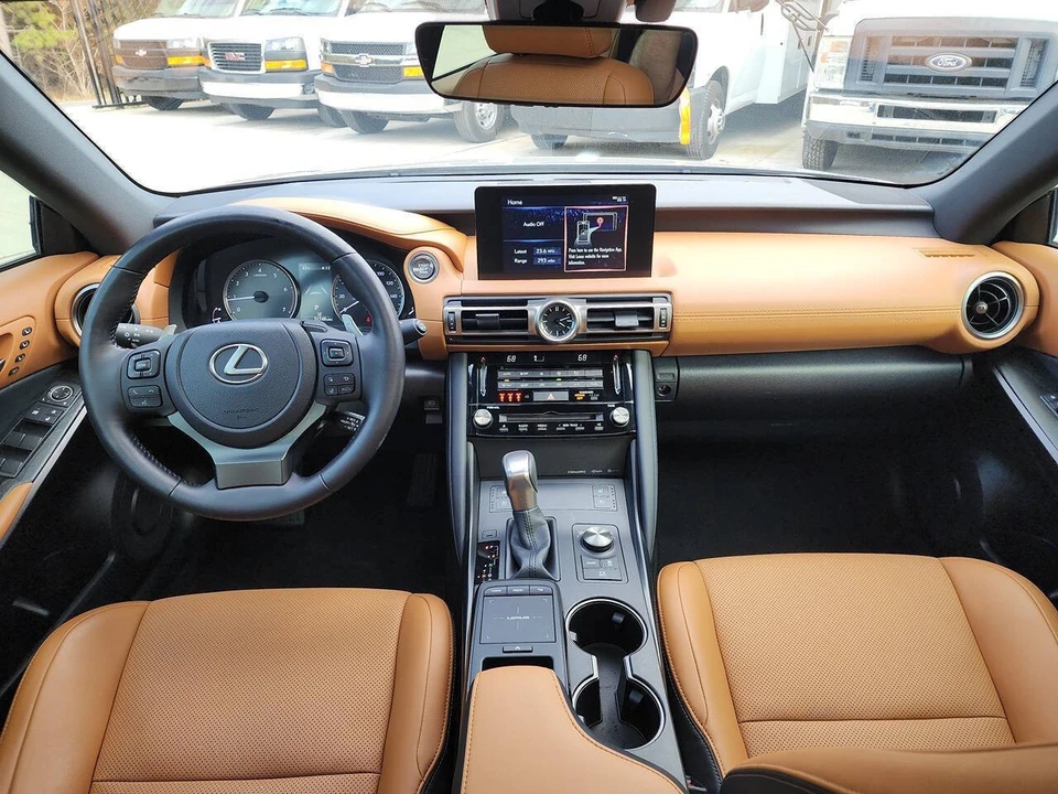 2022 Lexus IS 3rd Gen - Image 19 of 21