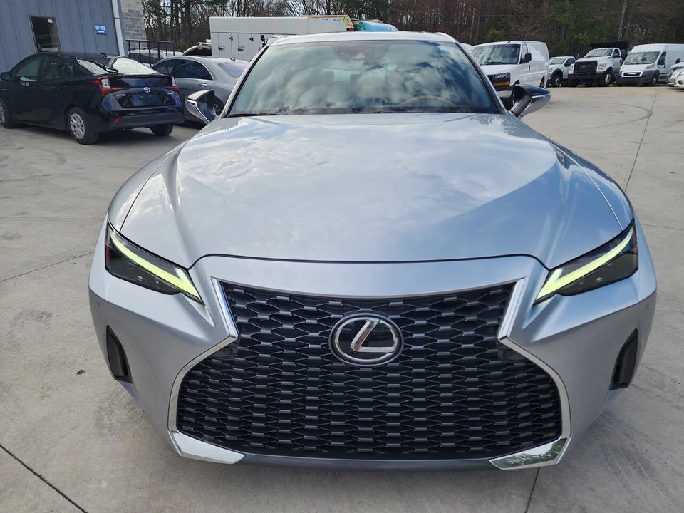 2022 Lexus IS 3rd Gen - Image 9 of 21