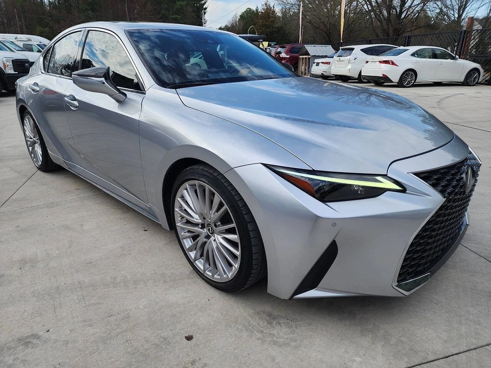 2022 Lexus IS 3rd Gen - Image 8 of 21