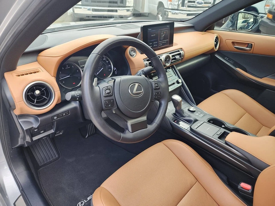 2022 Lexus IS 3rd Gen - Image 13 of 21