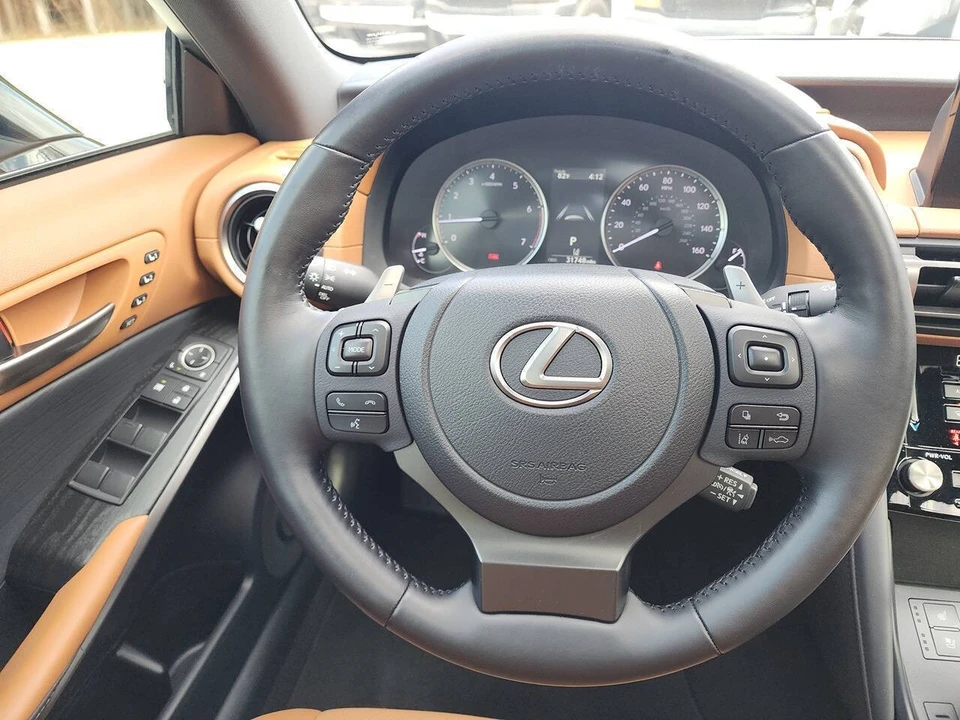 2022 Lexus IS 3rd Gen - Image 20 of 21