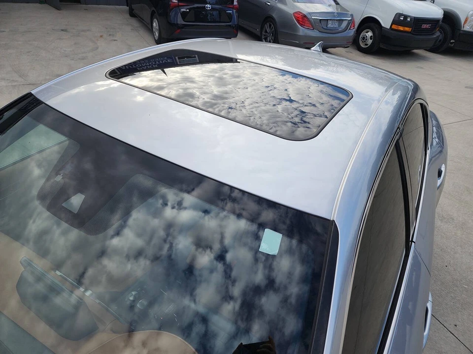2022 Lexus IS 3rd Gen - Image 10 of 21