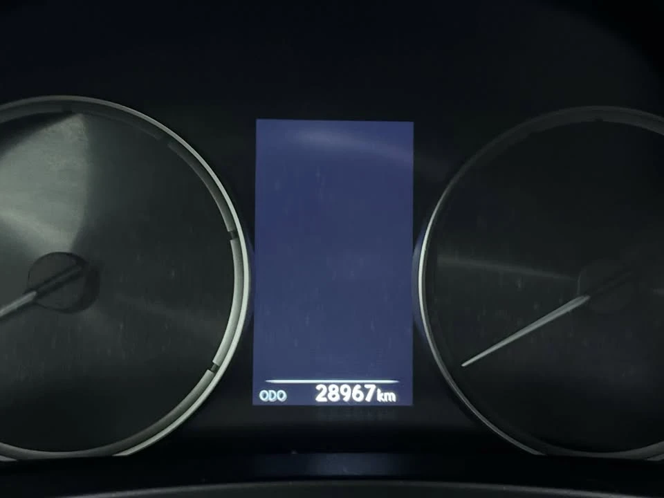 2022 Lexus IS 3rd Gen - Image 11 of 20