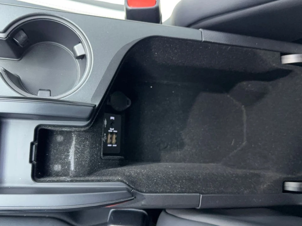 2022 Lexus - Image 30 of 31