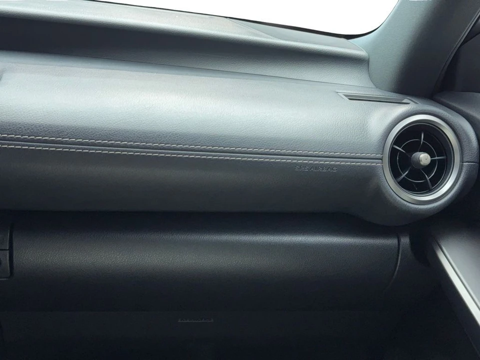 2022 Lexus IS 3rd Gen - Image 19 of 21