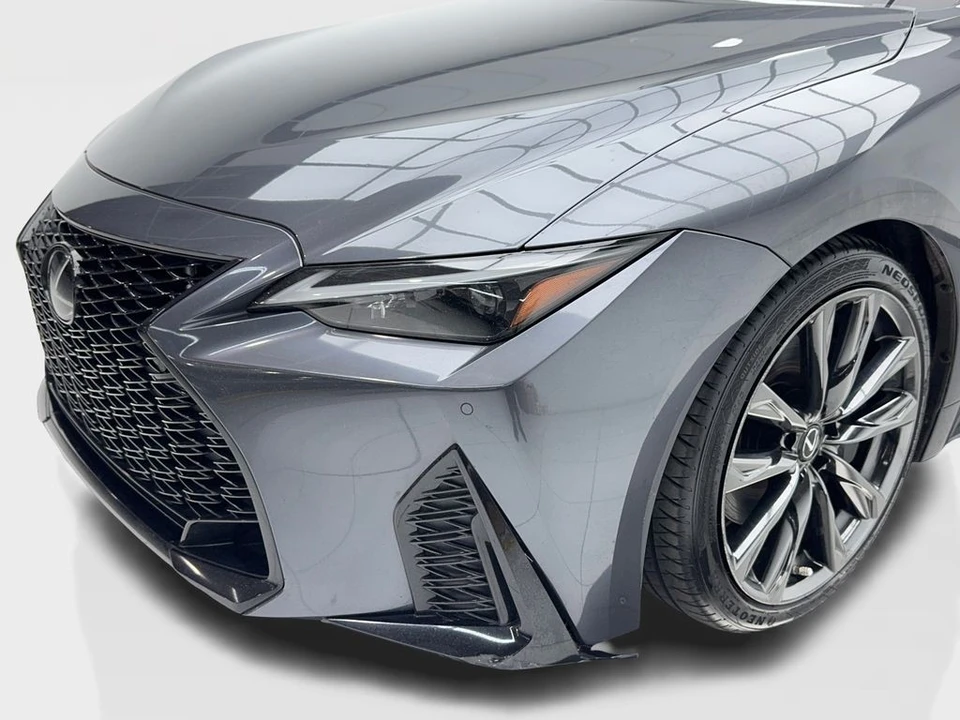 2022 Lexus - Image 5 of 31