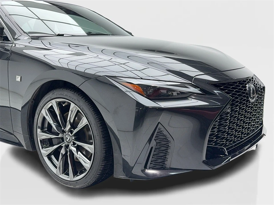 2022 Lexus IS 3rd Gen - Image 3 of 21