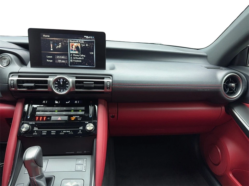 2022 Lexus IS 3rd Gen - Image 19 of 21