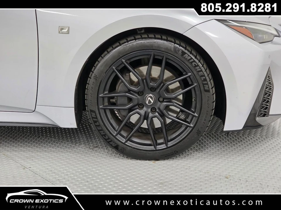 2022 Lexus IS 3rd Gen - Image 9 of 21
