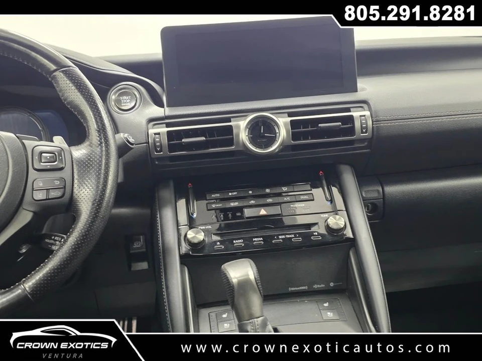 2022 Lexus IS 3rd Gen - Image 20 of 21