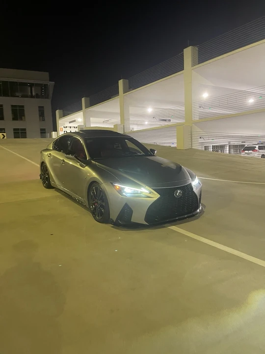 2022 Lexus IS 3rd Gen - Image 3 of 9