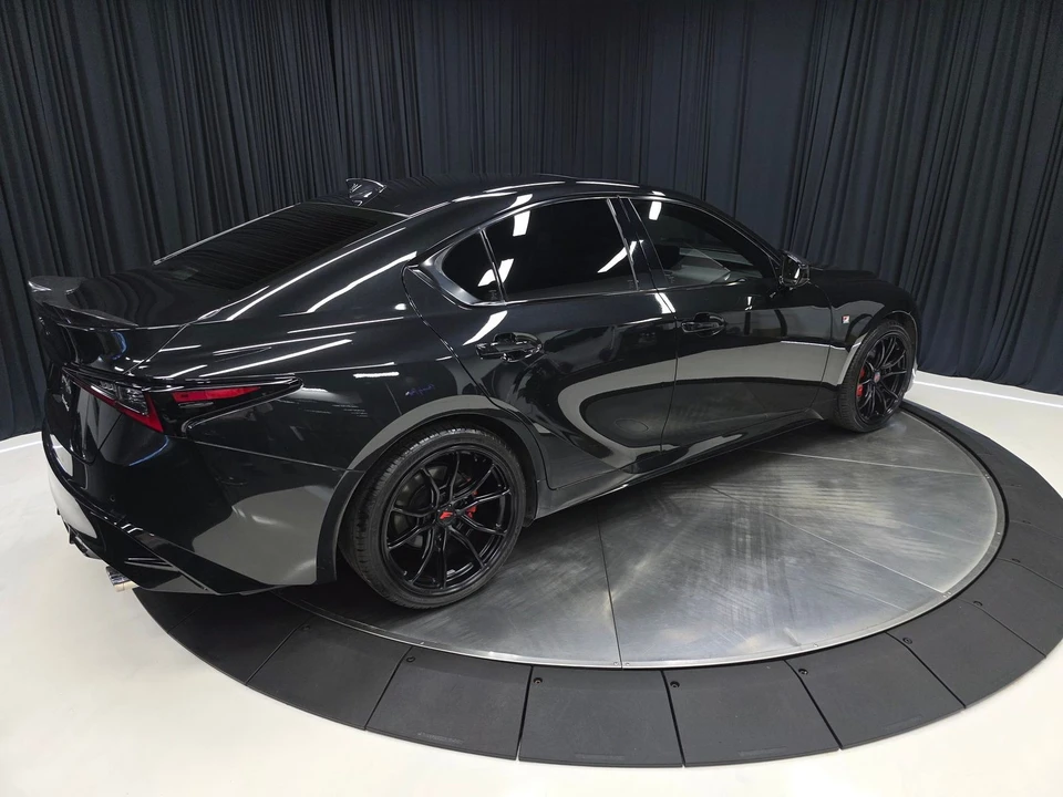 2022 Lexus IS 3rd Gen - Image 13 of 31