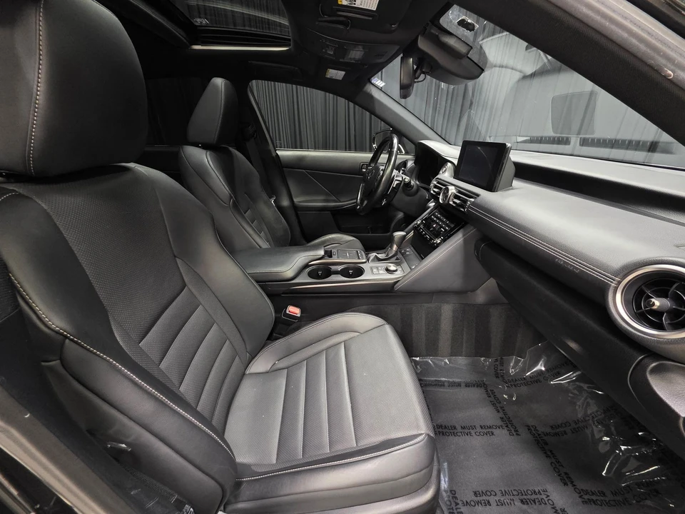 2022 Lexus IS 3rd Gen - Image 31 of 31