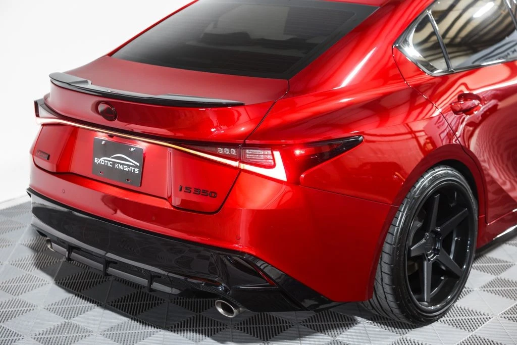 2022 Lexus IS 3rd Gen - Image 8 of 31