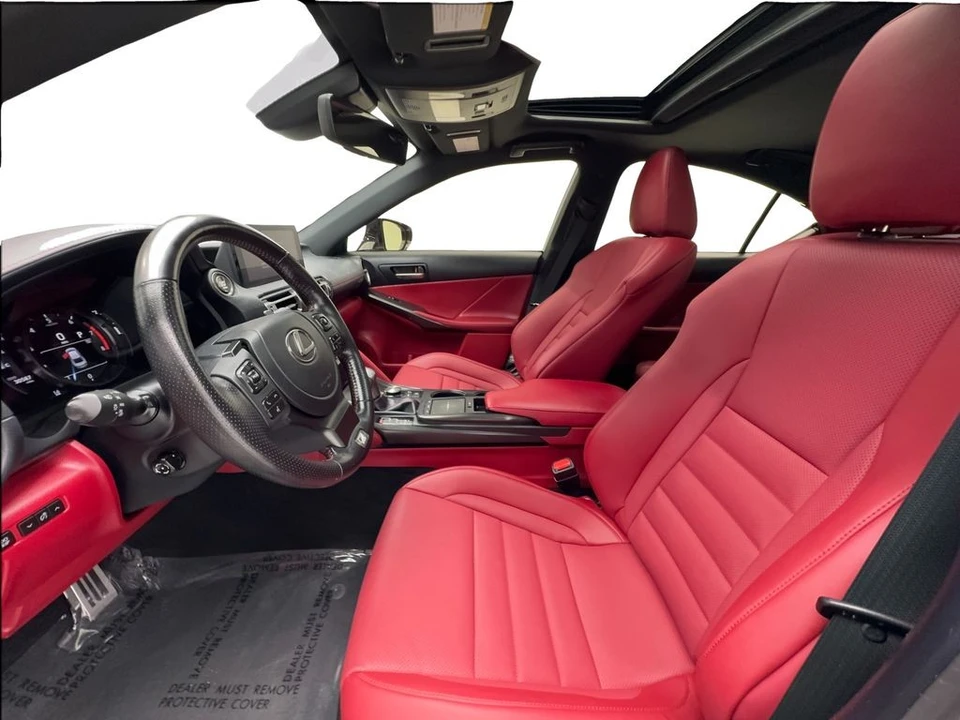 2022 Lexus IS 3rd Gen - Image 16 of 31