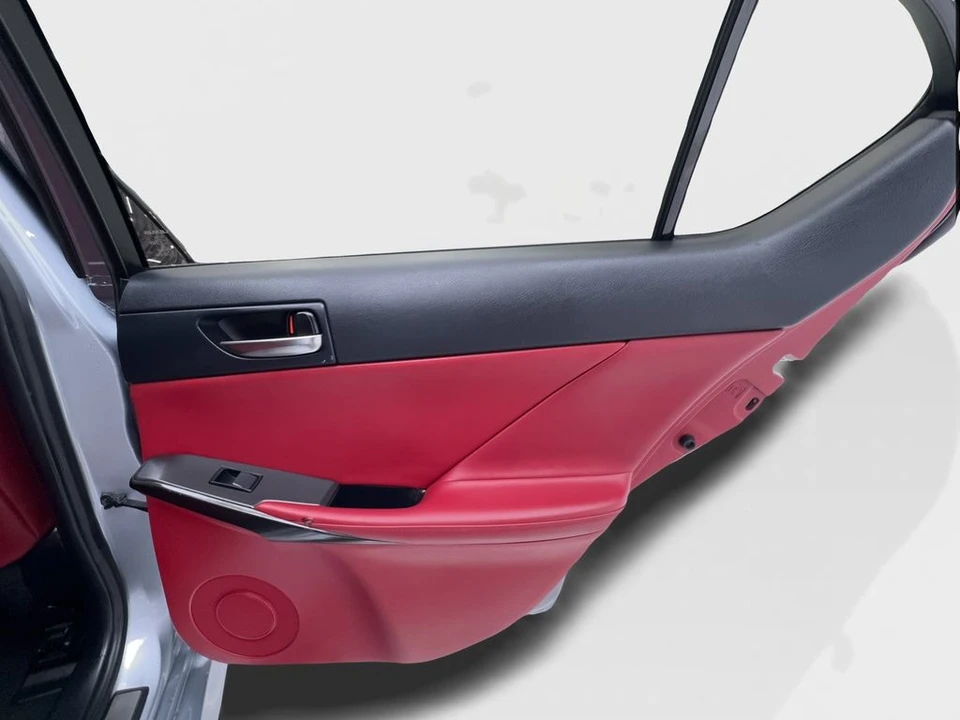 2022 Lexus IS 3rd Gen - Image 24 of 31