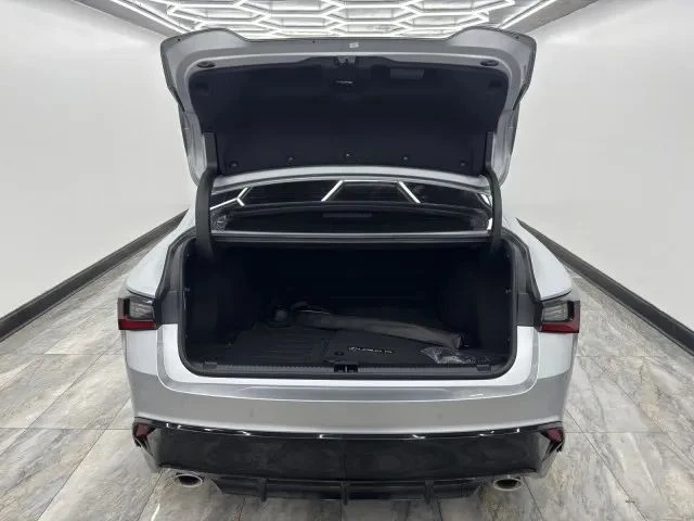 2022 Lexus IS 3rd Gen - Image 6 of 12