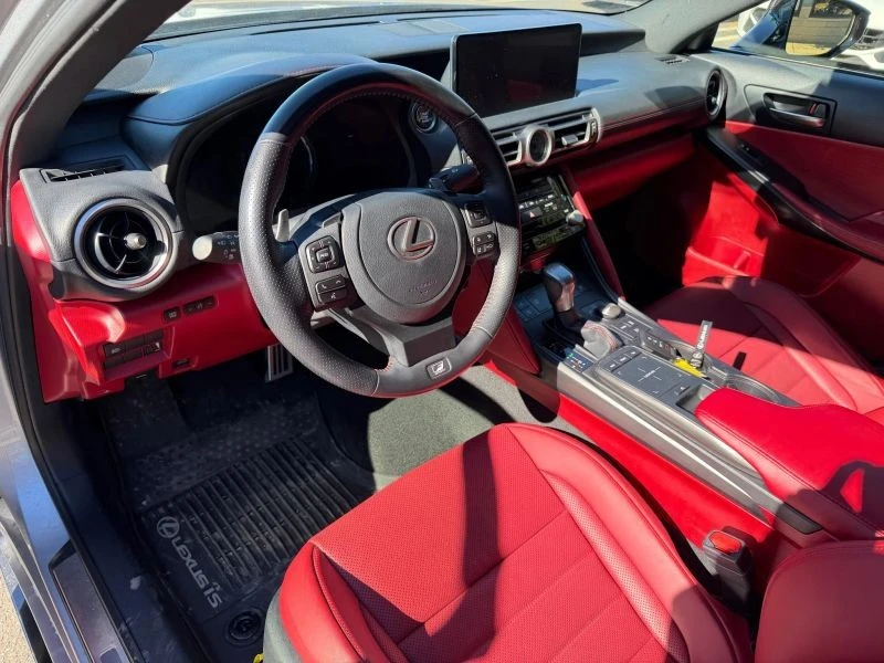 2022 Lexus IS 3rd Gen - Image 9 of 12